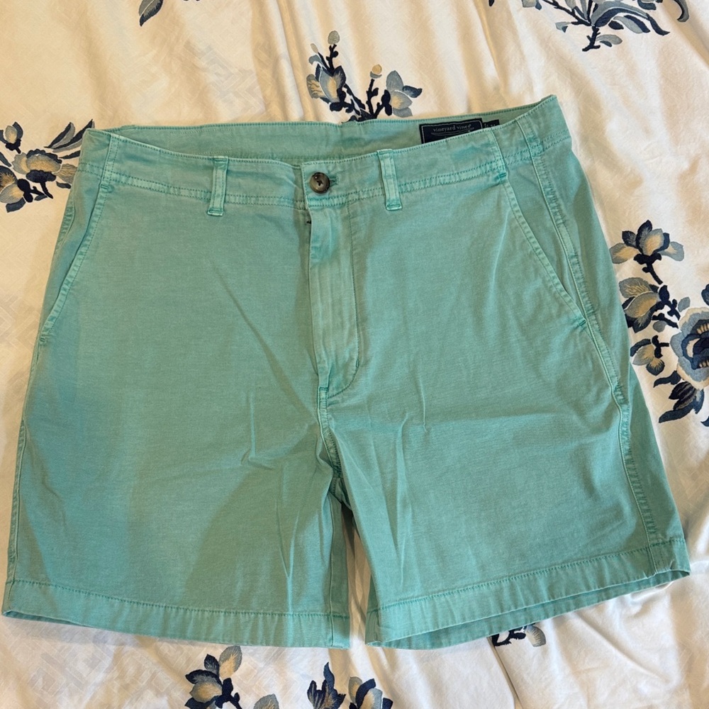 Vineyard Vines Mens Green Shorts 34 Waist